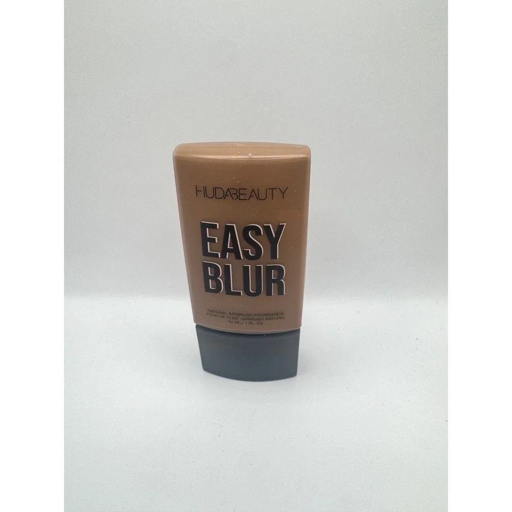 Huda Beauty Easy Blur Natural Airbrush Foundation Mocha